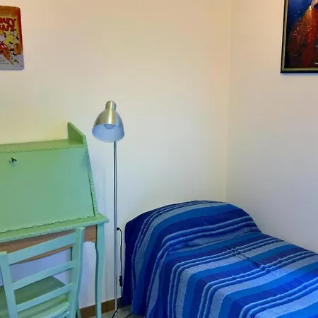 Apartment Cartoni