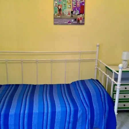 Cartoni Apartment Rome